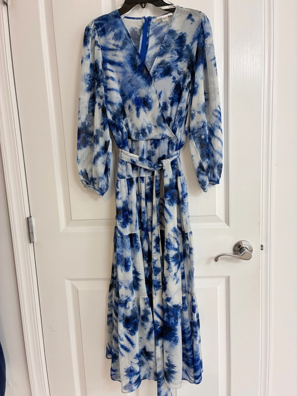 Calvin Klein Blue and White Tie-Dye Wrap Maxi Dress. Size 4.